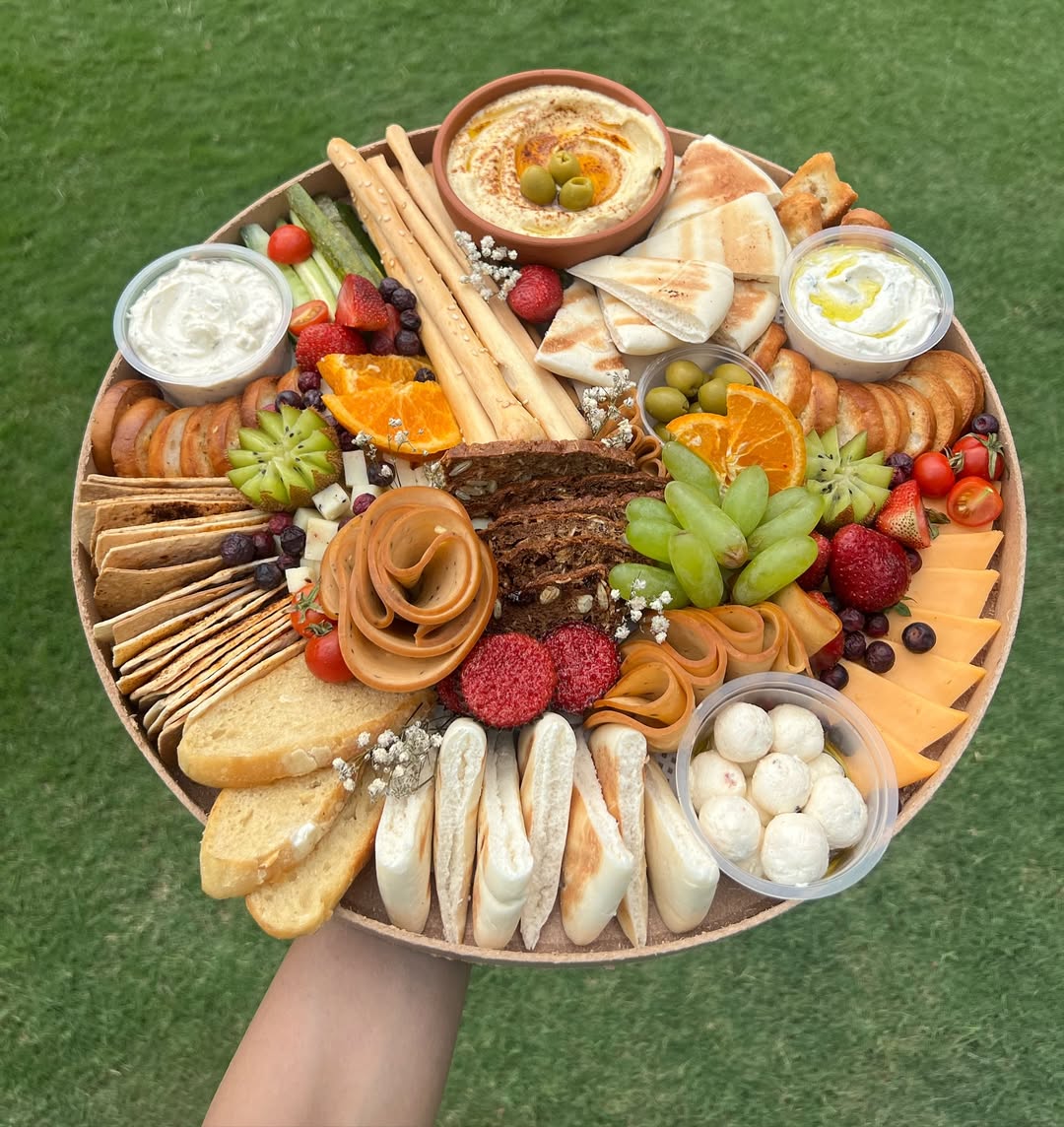 All our favourite fruits .charcuterieboard cheeseboard cheeseplatter cheeseplate hummusCharcuterie board appetisers hummus love cheese platter