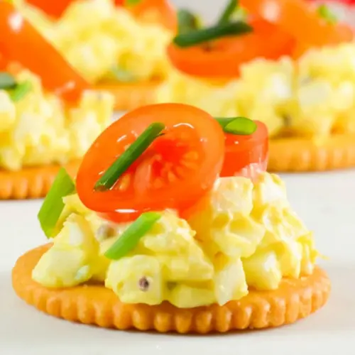 Egg Salad on Crackers 4 of 1 min 2