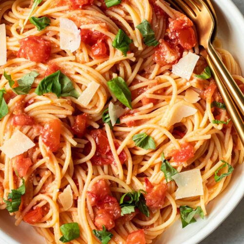 Fresh Tomato Pasta 6 736x1104 1