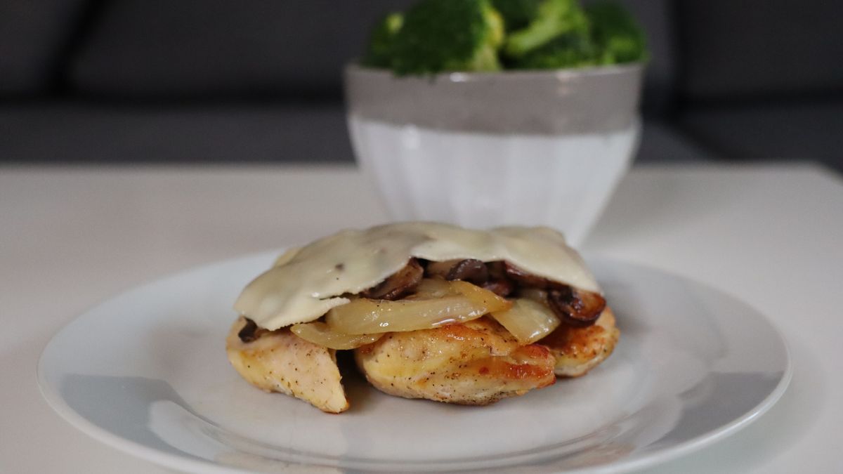 Texas Roadhouse Smothered Chicken 4