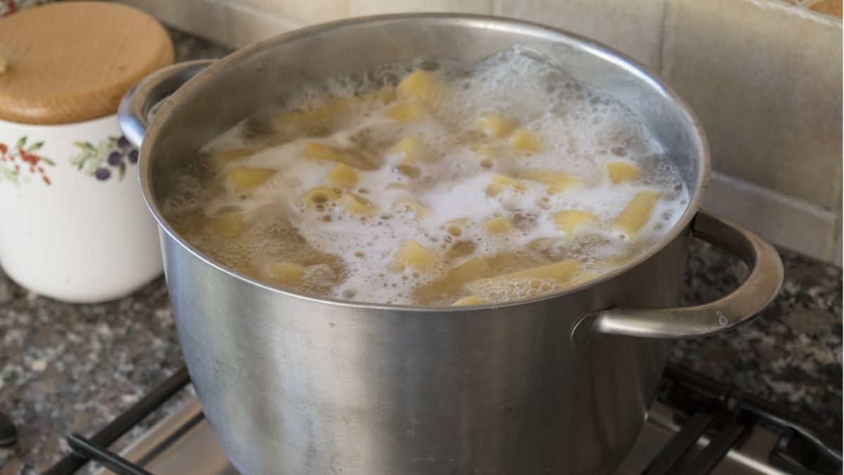 boiling pasta water