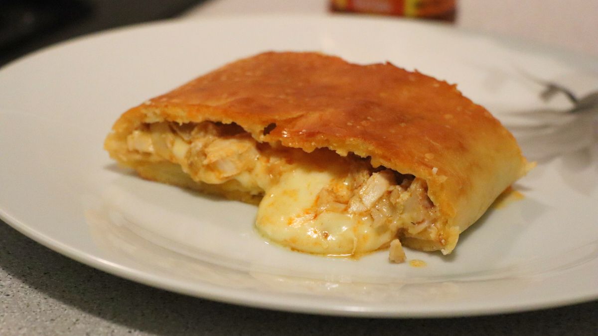 buffalo chicken pizza roll recipe