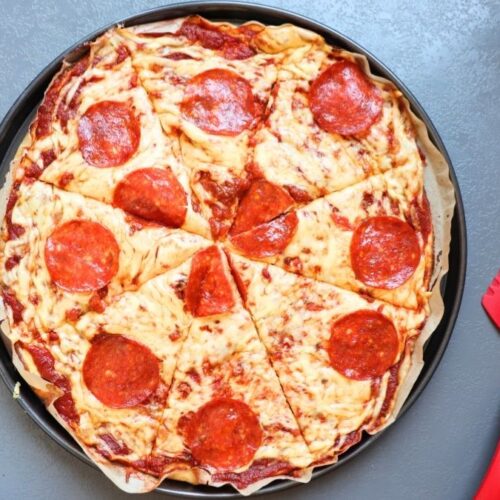 high protein cottage cheese flatbread pizza