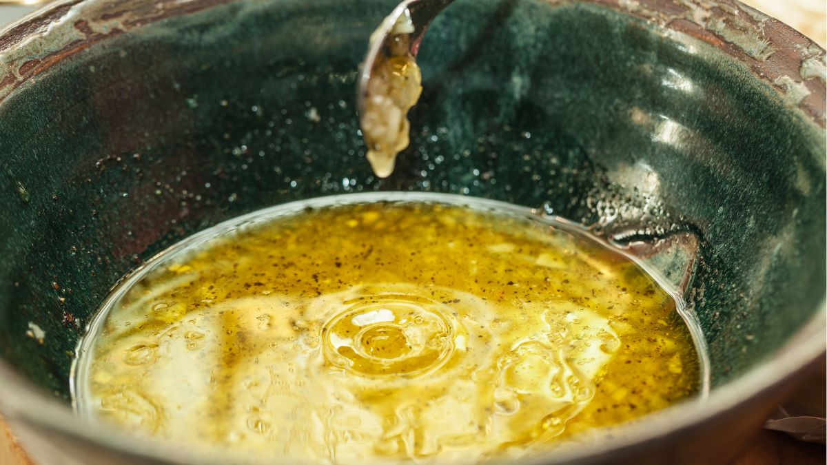 meat marinade wih vinegar water olive oil garlic Italian herbs and Worcestershire sauce