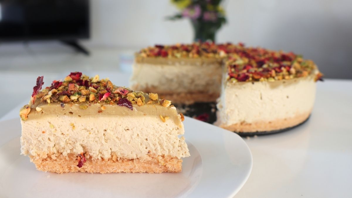pistachio cheesecake