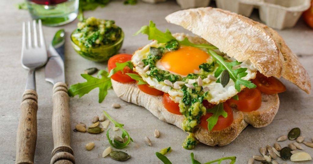 what does pesto taste like