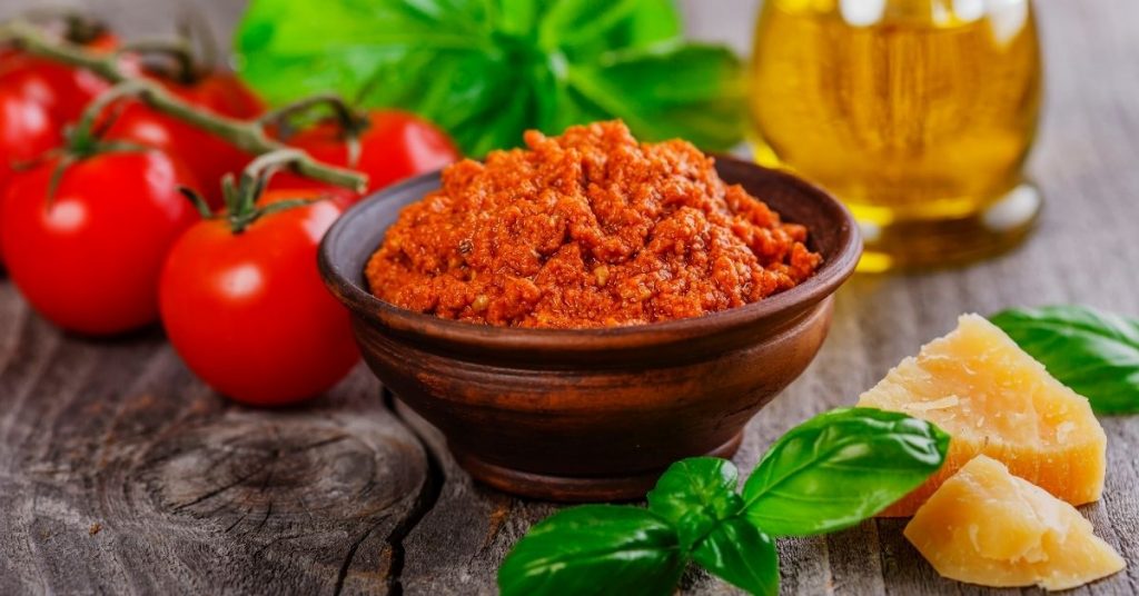 what does pesto taste like