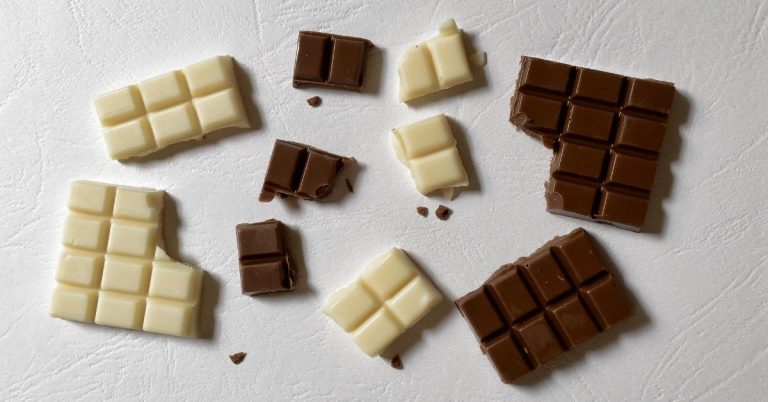 what is almond bark made of